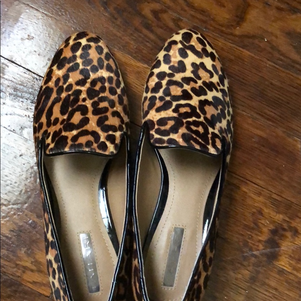 Tahari flats